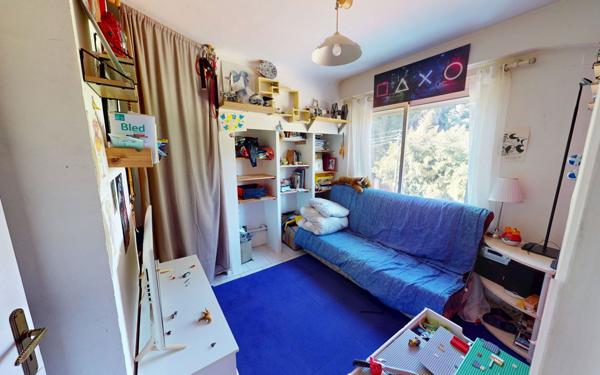 Appartement à vendre    4 pièces • 69,08 m2 Hyères