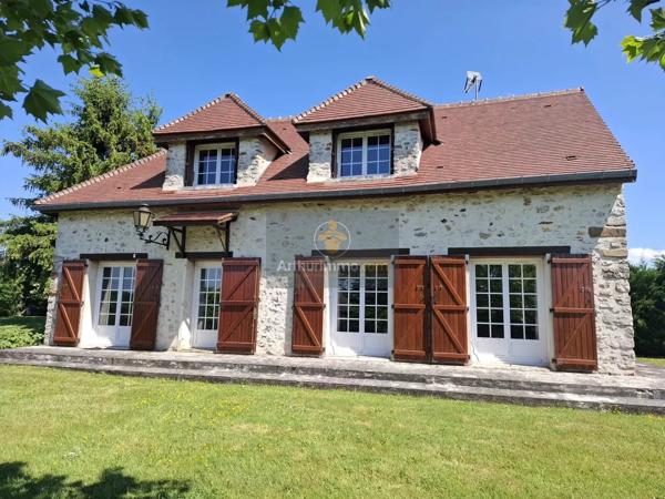 Vente                                                      Maison
                        
                     6 pièces                      170 m2                     à La Ferté-Gaucher
