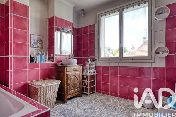 Maison à vendre 6 pièces 129 m² Saint-Brice-sous-Forêt