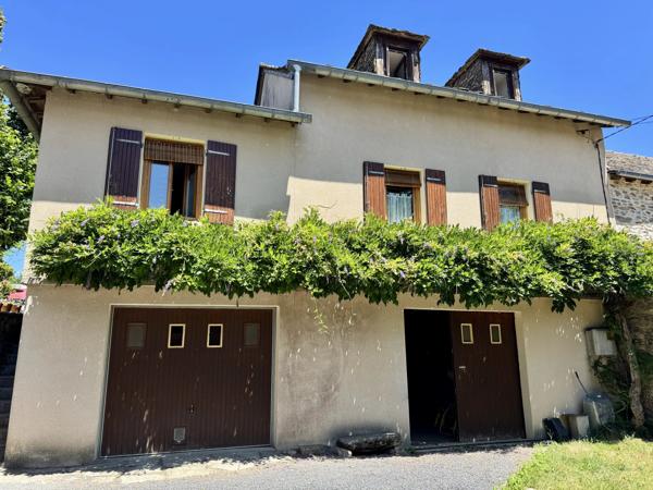 Charmante maison de village avec jardin, à proximité de Rieupeyroux