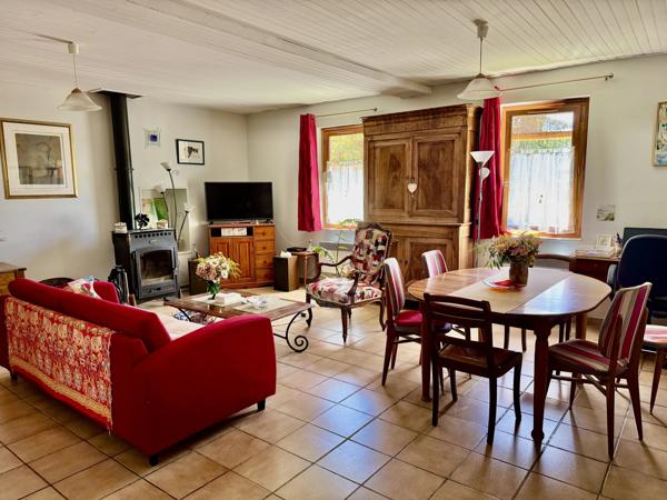 Charmante maison de village avec jardin, à proximité de Rieupeyroux