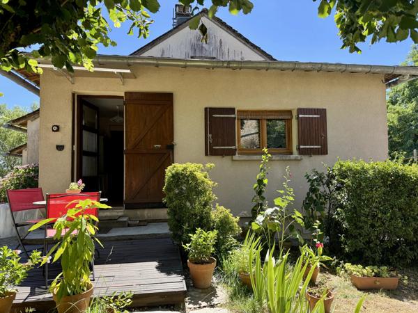 Charmante maison de village avec jardin, à proximité de Rieupeyroux
