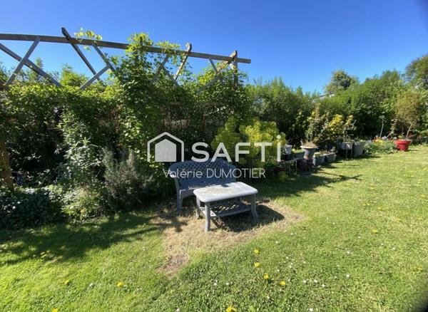 Maison 5 chambres avec jardin, pergola, garage, piscine et jacuzzi