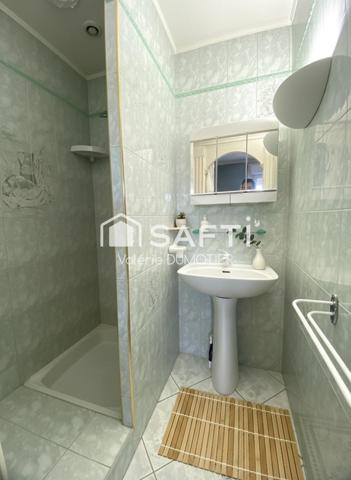 Maison 5 chambres avec jardin, pergola, garage, piscine et jacuzzi