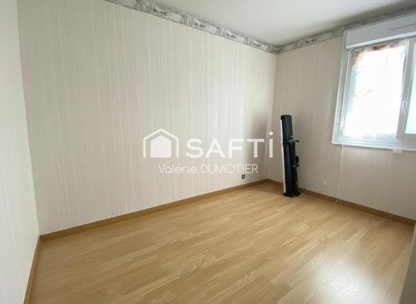 Maison 5 chambres avec jardin, pergola, garage, piscine et jacuzzi