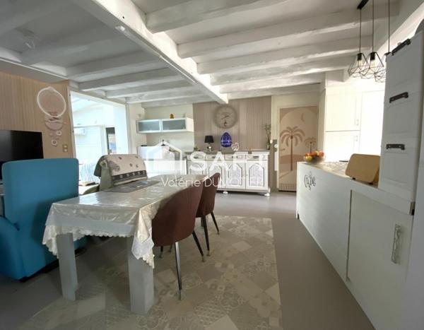 Maison 5 chambres avec jardin, pergola, garage, piscine et jacuzzi