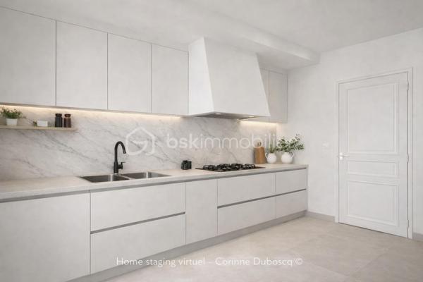 Corinne Duboscq vous propose :
un vrai coup de coeur pour ce  superbe appartement !
Dans un immeuble haussmannien de standing avec digicode, interphone, gardien, ascenseur
Un superbe appartement avec parquet de chêne d'origine, moulures, cheminées, belle hauteur sous plafond, 
Comprenant : une entrée avec porte blindée, un double séjour avec 2 cheminées et deux balcons avec une vue dégagée exposée plein sud. une cuisine dinatoire, 2 chambres très spacieuses, 2 salles de bains, wc indépendants (2 possibles) une buanderie.
En dépendance  : une chambre de service de 7 m² parfaitement aménagée et au sous -sol 2 caves.
L'appartement est à rafraichir - cuisine à refaire, peintures, et la 2ème salle d'eau.
Certaines pièces ont été virtuellement aménagées et/ ou vidées, 
Ne tardez pas à visiter ce bien