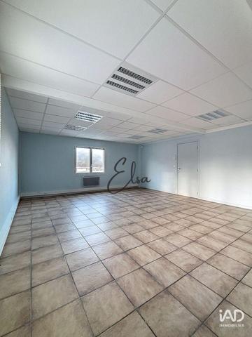 Location murs commerciaux  19 m² Challonges