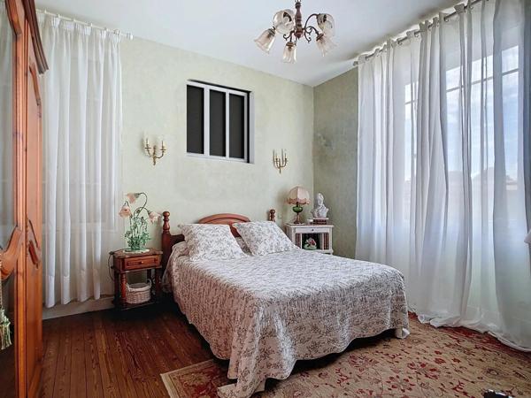 MAISON IDEALE FAMILLE AVEC QUATRE CHAMBRES