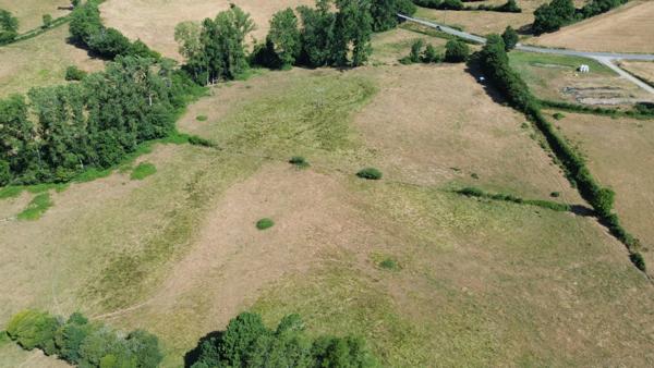 Genouillac (Terre de haute Charente). Propriété rurale sur 19 hectares