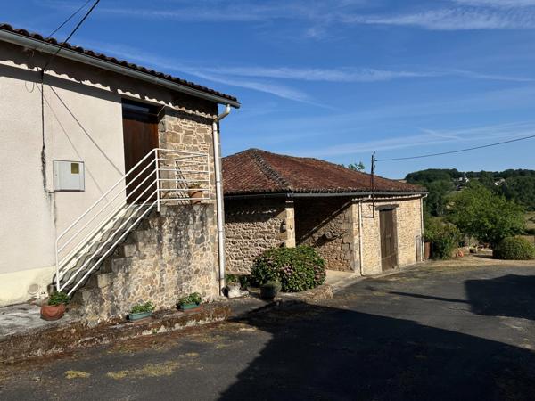 Genouillac (Terre de haute Charente). Propriété rurale sur 19 hectares