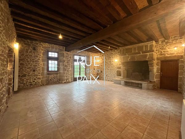 79450 SAINT AUBIN LE CLOUD Maison rénovée à Saint Aubin Le Cloud