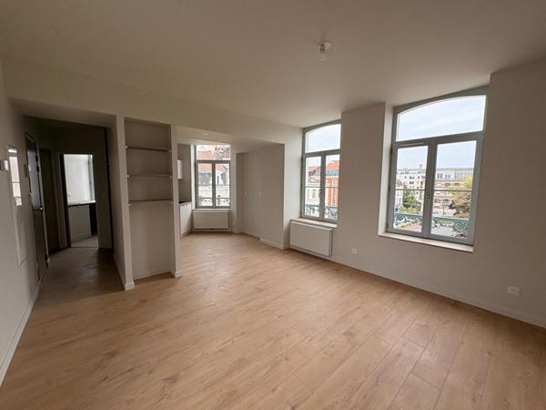 A LOUER : T3 à LILLE • • 950 € CC • Réf. G732-3