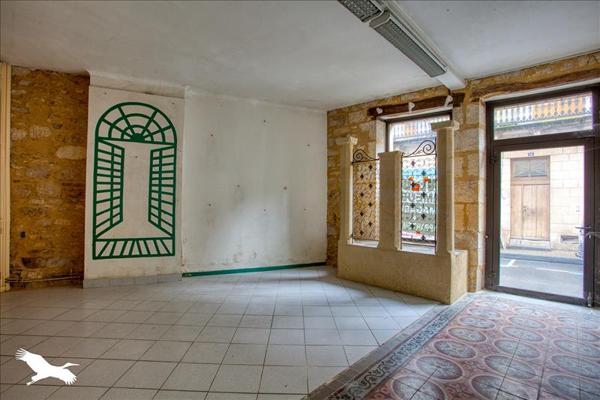Immeuble à vendre |  Montignac |  450 m²