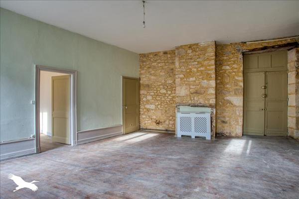 Immeuble à vendre |  Montignac |  450 m²
