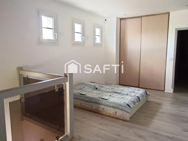 Sare superbe villa de 650m2 sur terrain de 7860m2 avec piscine intérieure