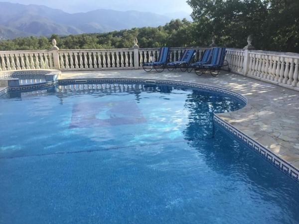 Villa avec vue panoramique sur la montagne