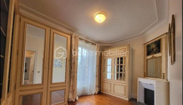 Demeure de 240,38 m²