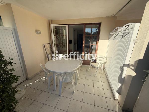 Appartement
         2 pièces
        - 23 m² 91 900 € *