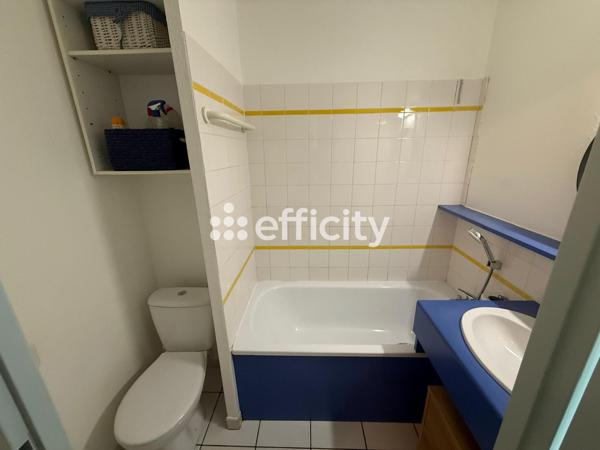 Appartement
         2 pièces
        - 23 m² 91 900 € *