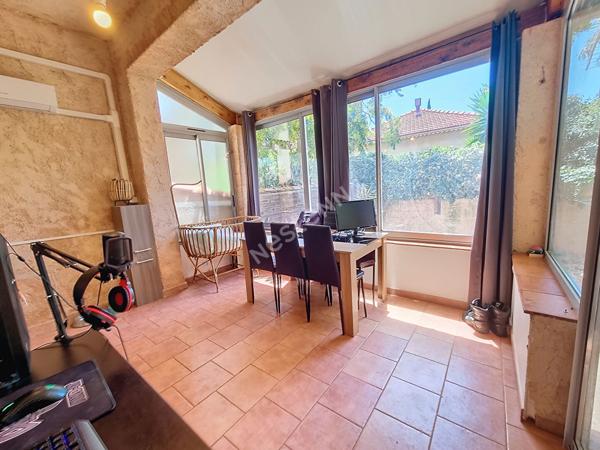 Toulon appartement T2 en rez de jardin