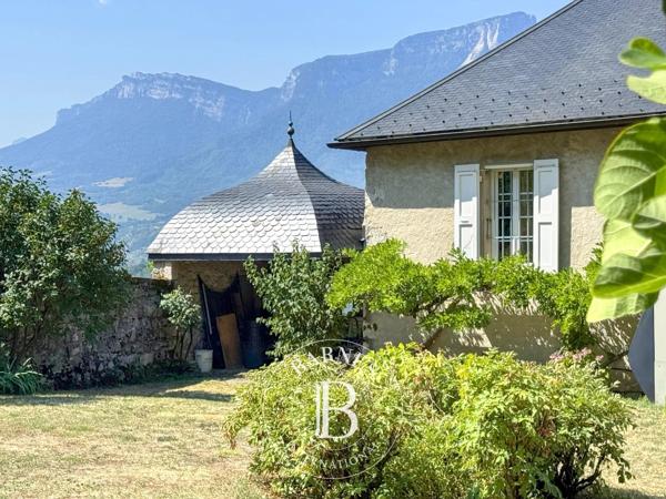 Chambéry, Propriété 5 Chambres -  299 m² à vendre