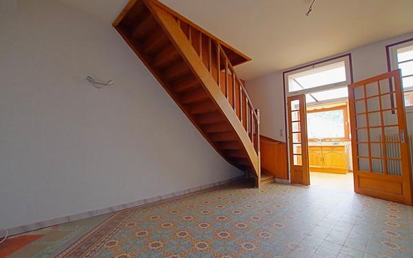 Maison à vendre    5 pièces • 114 m2 Nesle