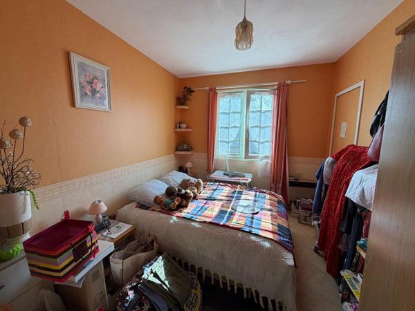 Joli pavillon sur sous sol dans un quartier calme de Sermoise sur Loire