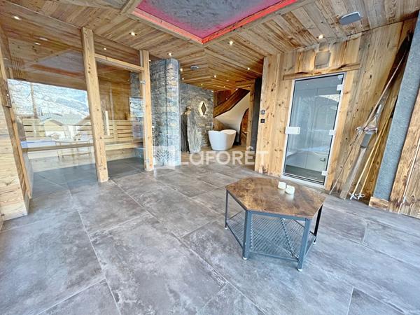 Achat maison près de LA PLAGNE TARENTAISE - 9 pièce(s) - 279 m² - 2 200 000 €