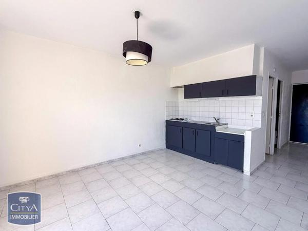 Appartement à louer 1 pièce 30.23m² Salon-de-Provence (13300)
