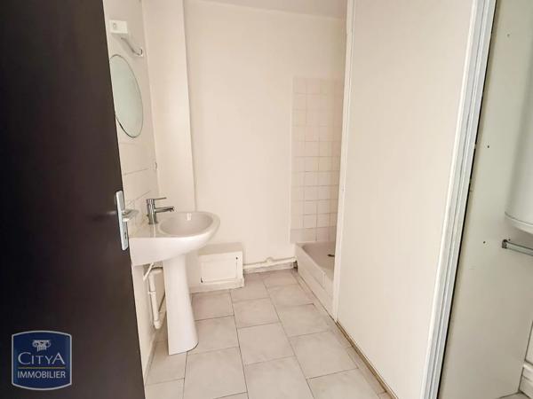 Appartement à louer 1 pièce 30.23m² Salon-de-Provence (13300)