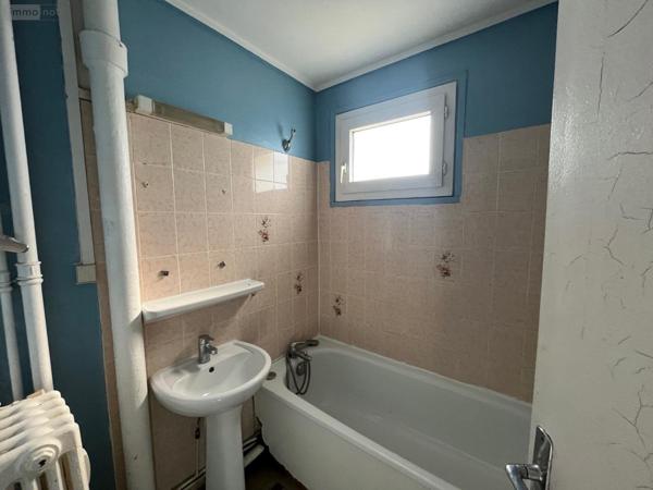 Appartement à vendre à Bourg-en-Bresse dans l'Ain (01000), ref :