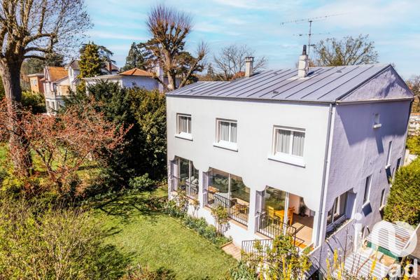 Maison à vendre 8 pièces 170 m² Vaucresson