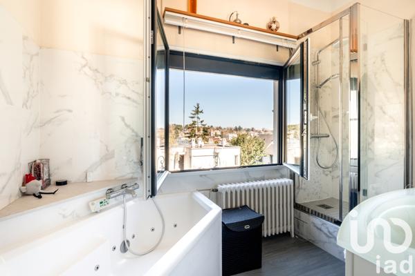 Maison à vendre 8 pièces 170 m² Vaucresson