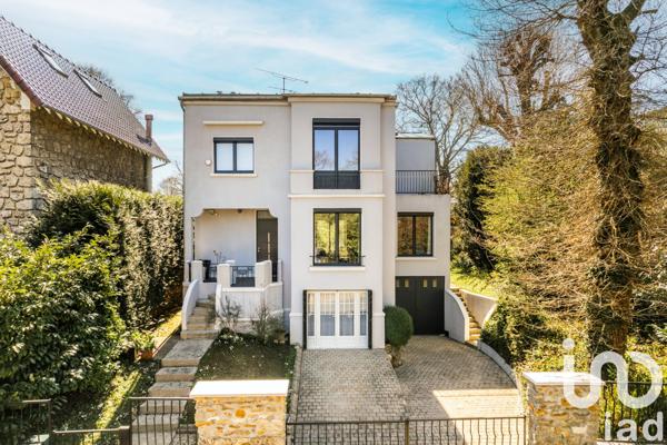 Maison à vendre 8 pièces 170 m² Vaucresson