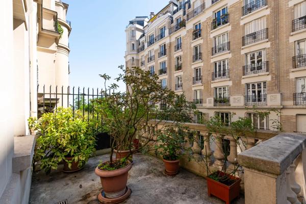 Appartement Paris 18e - HAUT-MONTMARTRE
