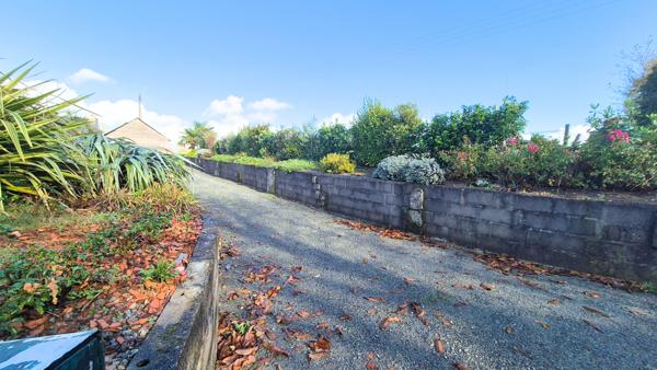 Saint-Yvi (29140) SAINT YVI Maison de caractère sur 1319 m²