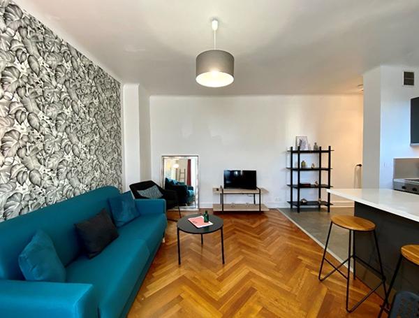 NICE CALIFORNIE STUDIO MEUBLE BALCON CAVE PARKING 28.44 m2