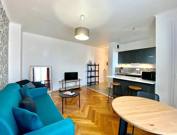 NICE CALIFORNIE STUDIO MEUBLE BALCON CAVE PARKING 28.44 m2