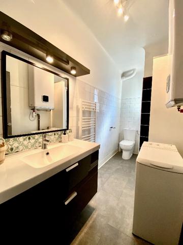 NICE CALIFORNIE STUDIO MEUBLE BALCON CAVE PARKING 28.44 m2