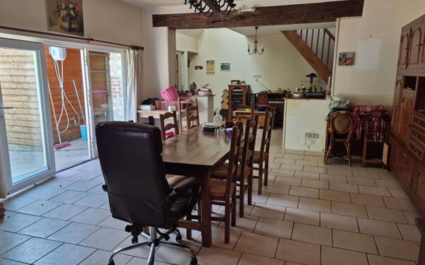 Maison à vendre    9 pièces • 300 m2 Criquebeuf-sur-Seine