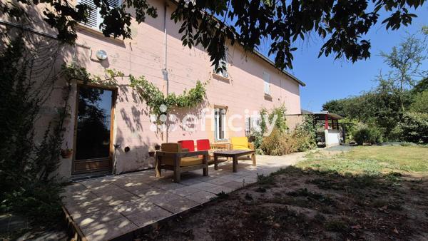 Maison
         4 pièces
        - 112 m² Exclusivité 315 000 € *