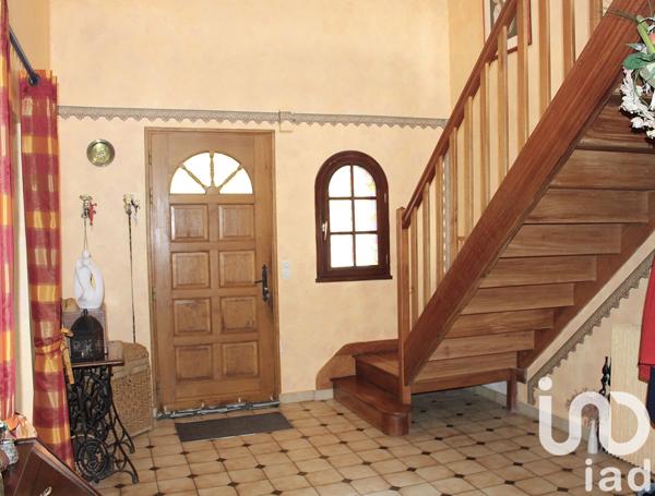 Maison à vendre 10 pièces 232 m² Saint-Jean-sur-Mayenne