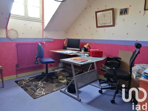 Maison à vendre 10 pièces 232 m² Saint-Jean-sur-Mayenne