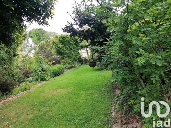 Maison à vendre 10 pièces 232 m² Saint-Jean-sur-Mayenne