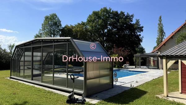 Maison à vendre 8 pièces de 217 m²