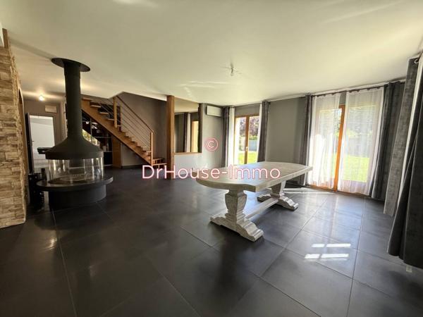 Maison à vendre 8 pièces de 217 m²