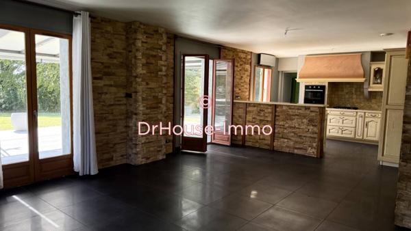 Maison à vendre 8 pièces de 217 m²