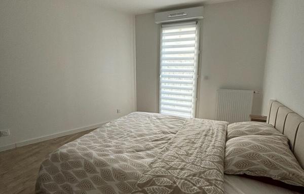 SOUS COMPROMIS Magnifique appartement moderne avec jardin, deux places de parking et terrasse   53 m2   2023