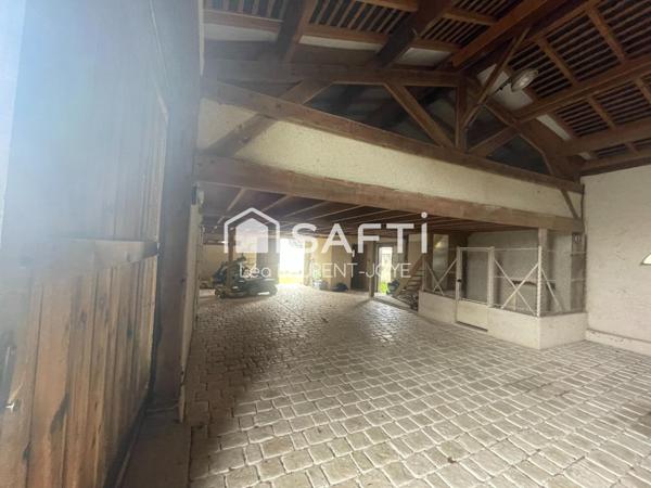 CHARMANTE LONGÈRE PROCHE DE TOURS